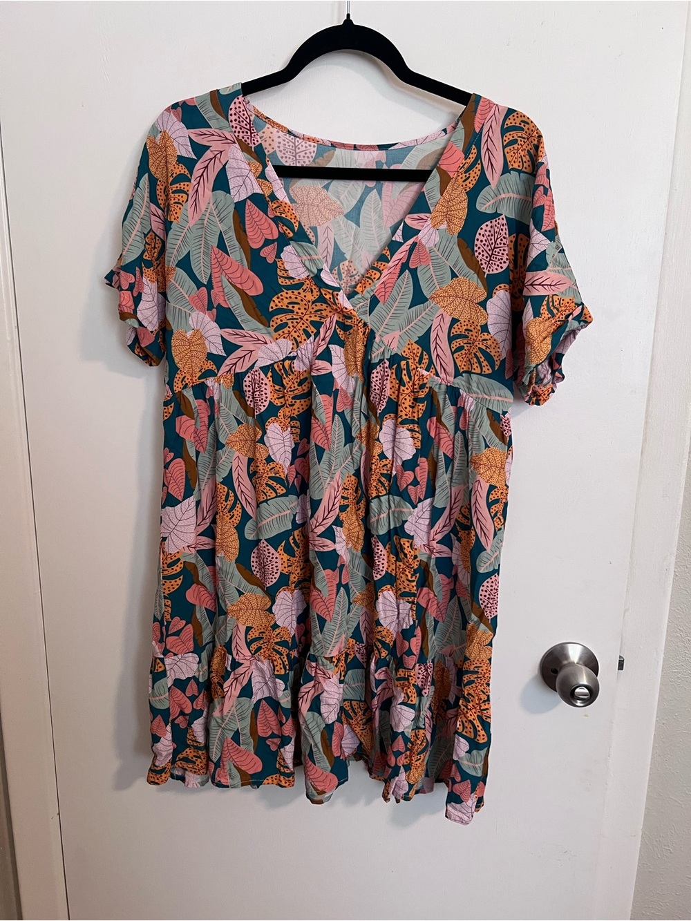 Floral Leaf-Print V-Neck Women’s Dress in Teal and Pink